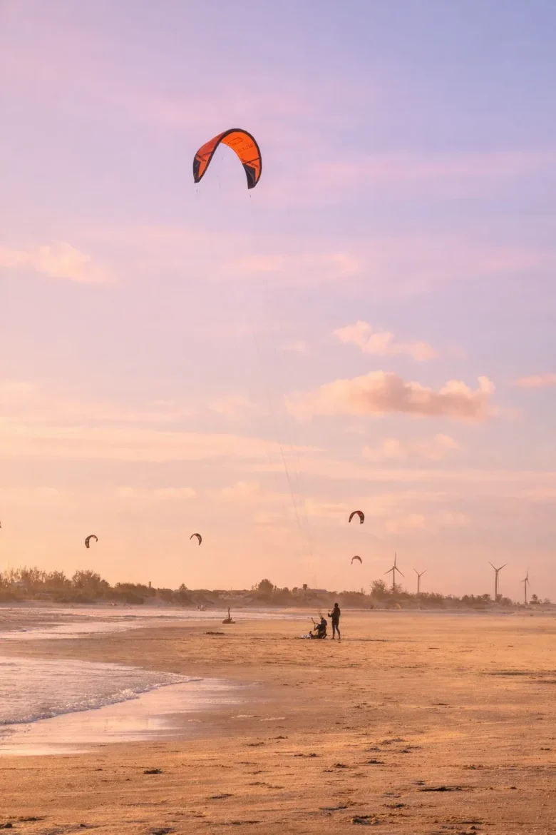 Kitesurfers on Parajuru beach