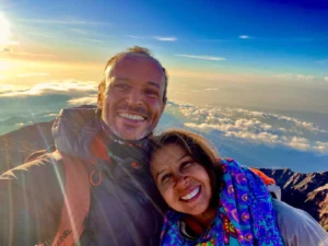 Priscilla and Xavier, hosts of Caju Knots, at sunset